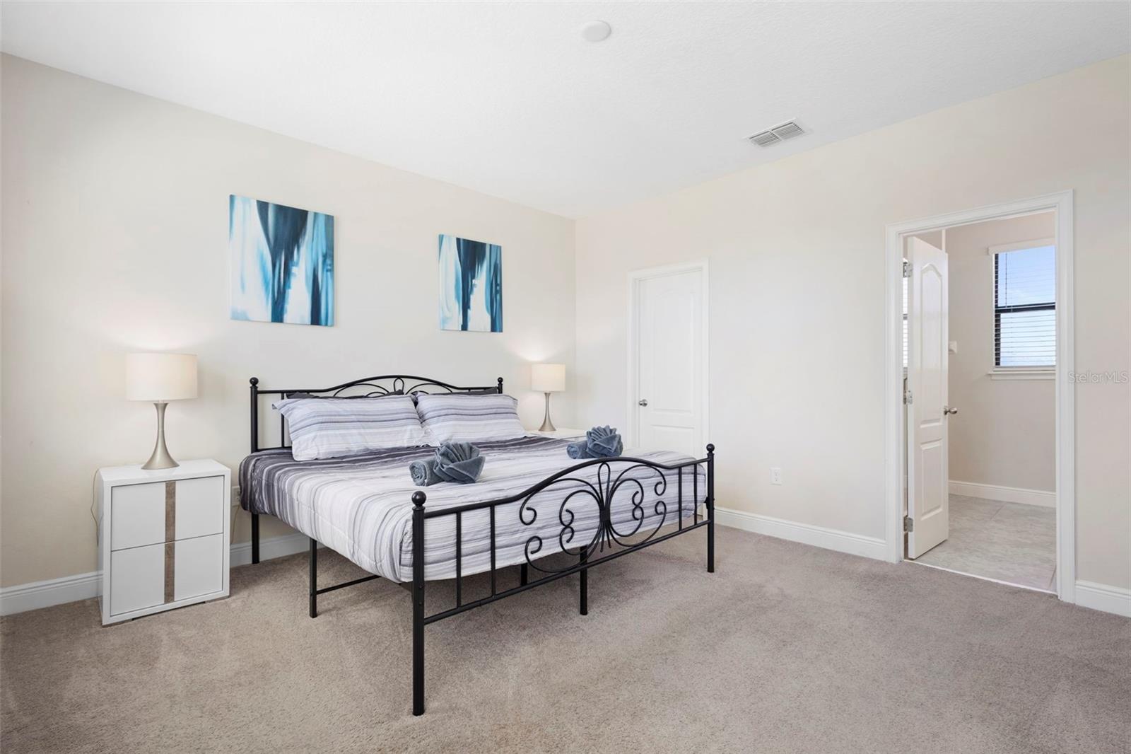 Image 35 of 61 For 137 Angelas Avenue