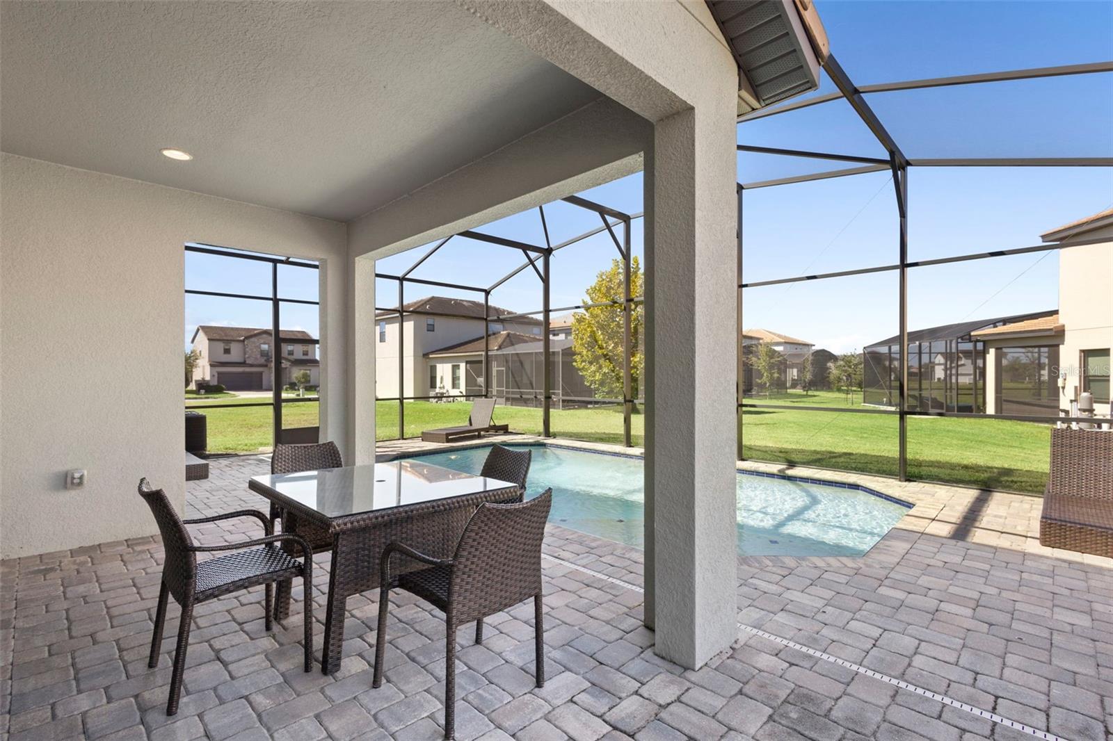 Image 41 of 61 For 137 Angelas Avenue