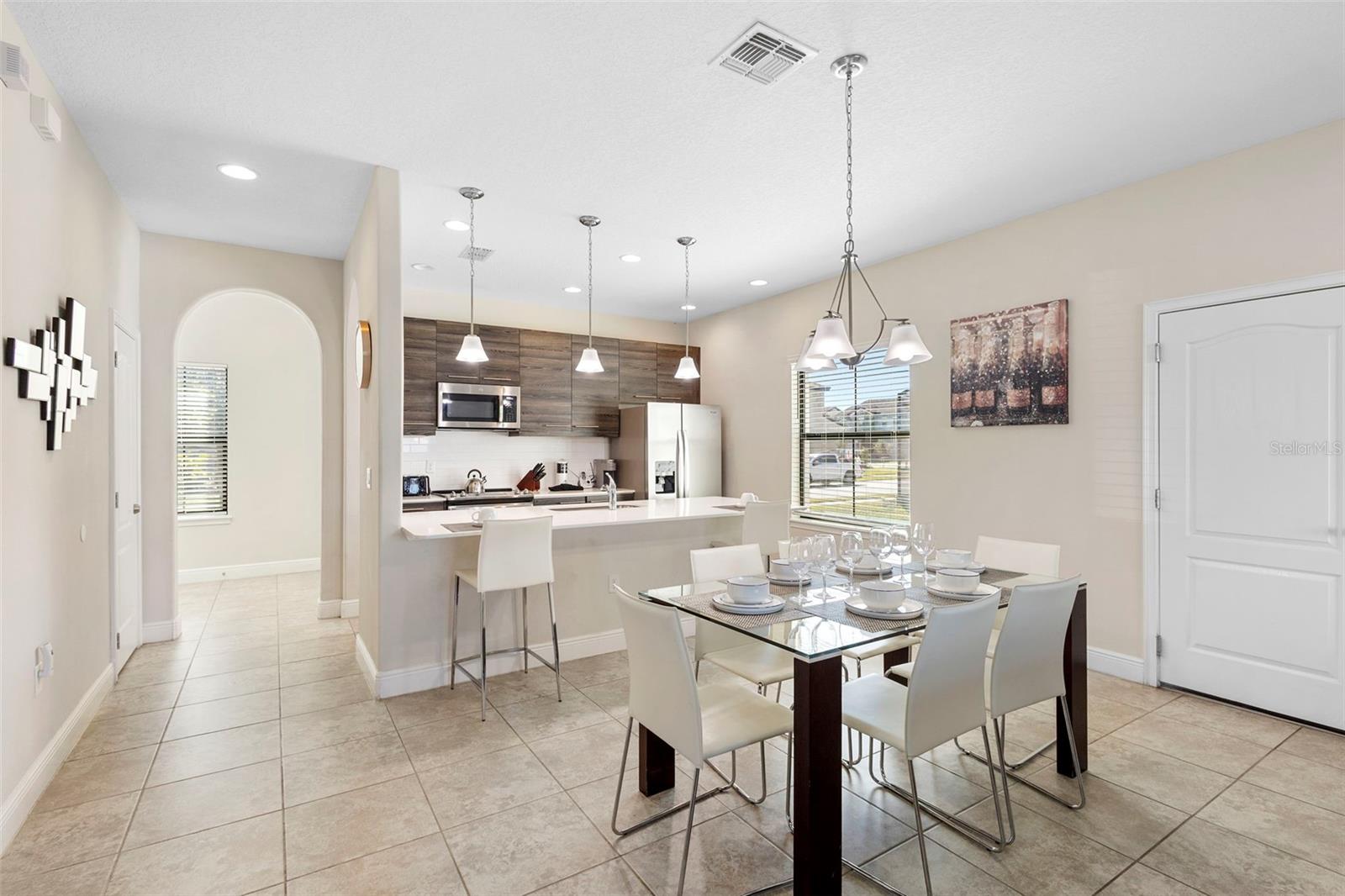 Image 7 of 61 For 137 Angelas Avenue