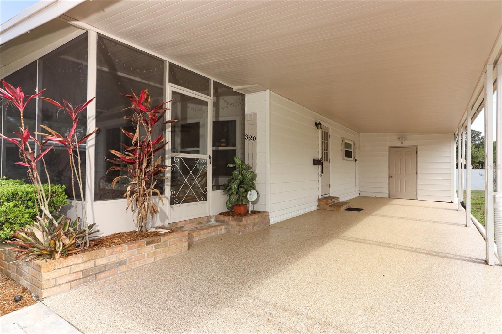 Image 2 of 46 For 320 Casa Grande