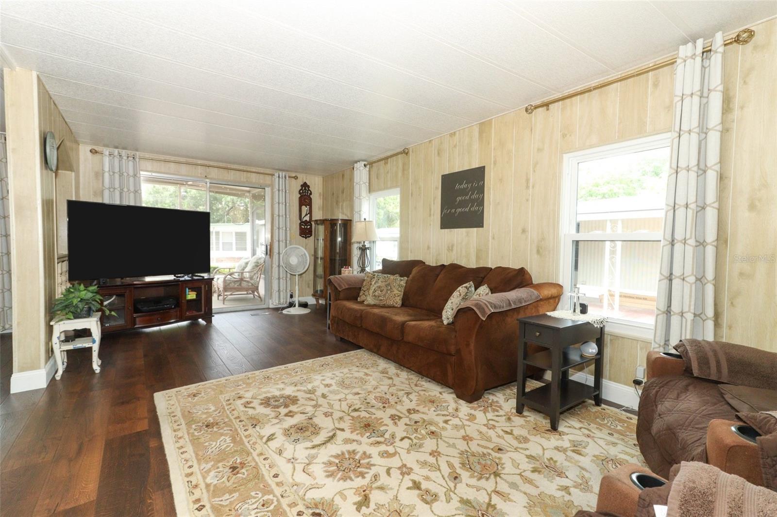 Image 6 of 46 For 320 Casa Grande