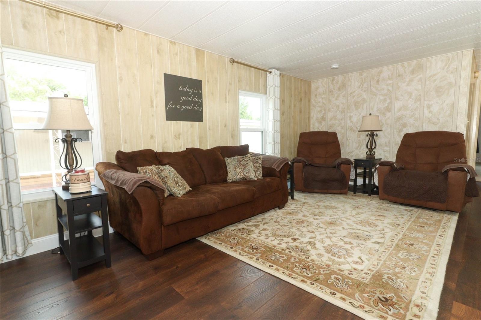 Image 7 of 46 For 320 Casa Grande