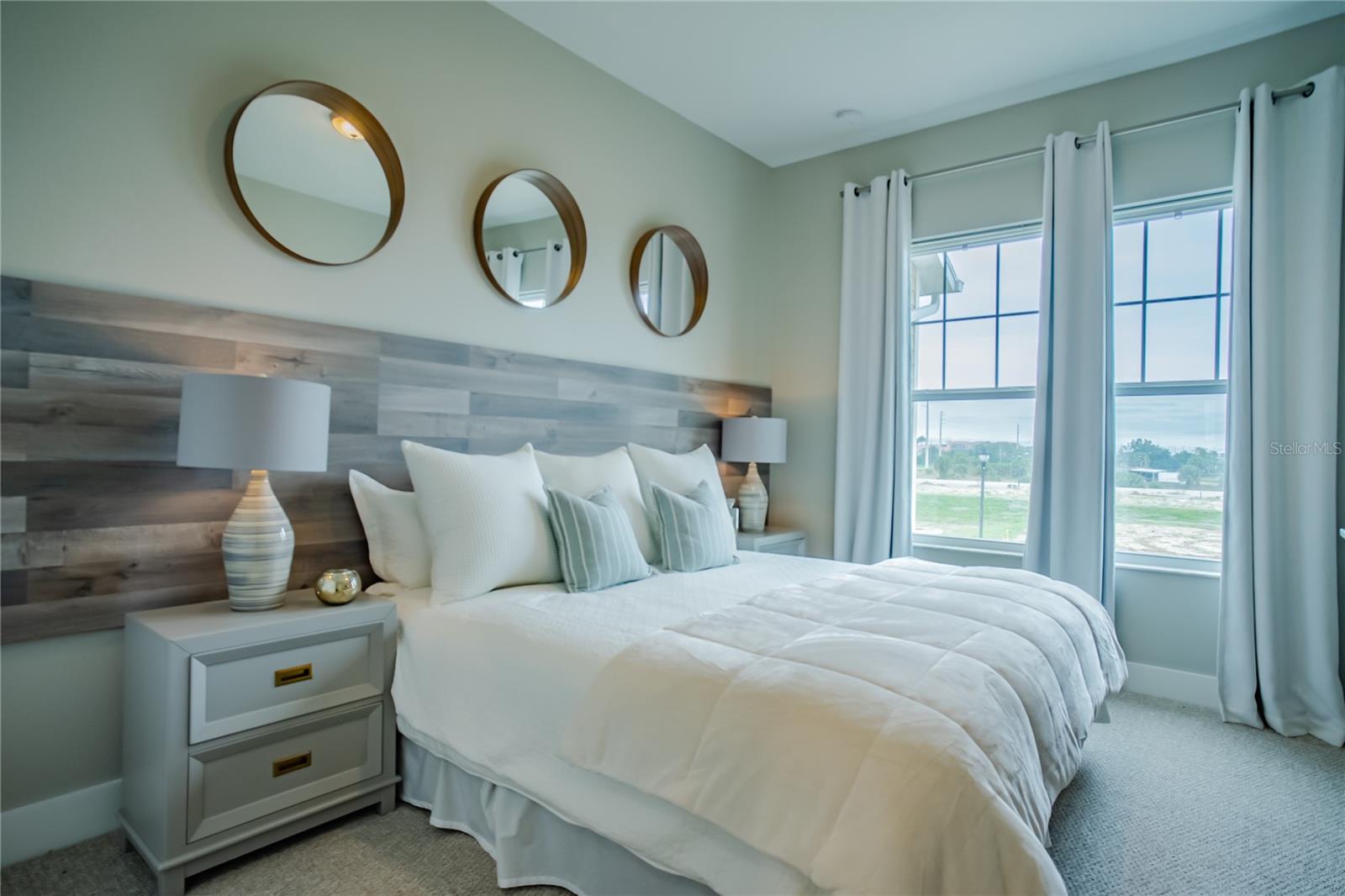 Listing photo id 19 for 7585 Sunny Dreams Lane