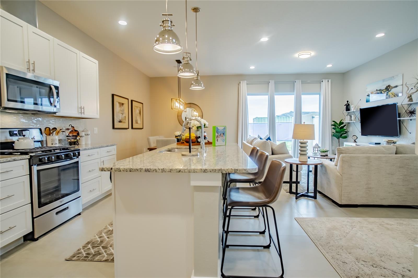 Listing photo id 1 for 7585 Sunny Dreams Lane