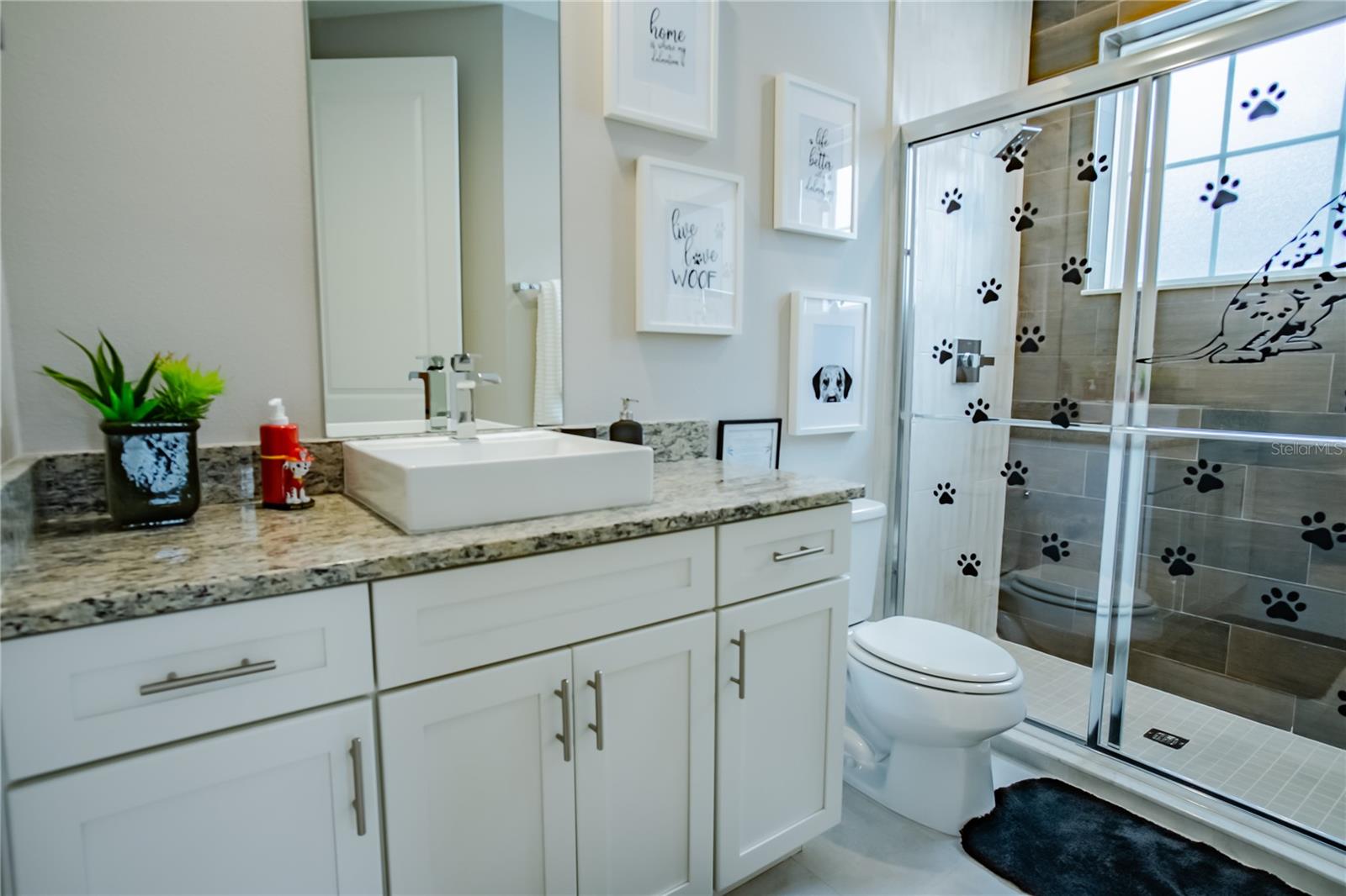 Listing photo id 32 for 7585 Sunny Dreams Lane