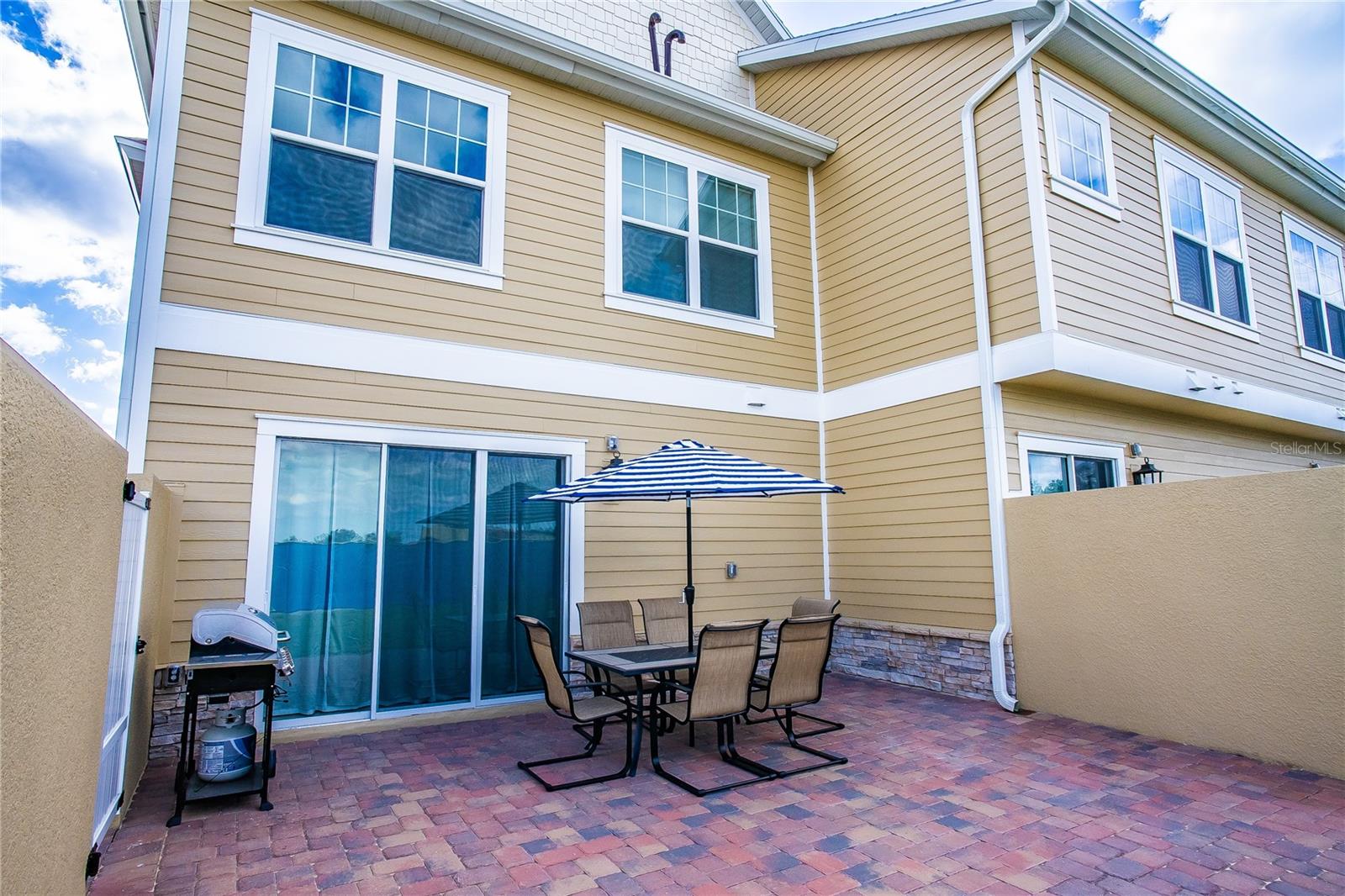 Listing photo id 37 for 7585 Sunny Dreams Lane