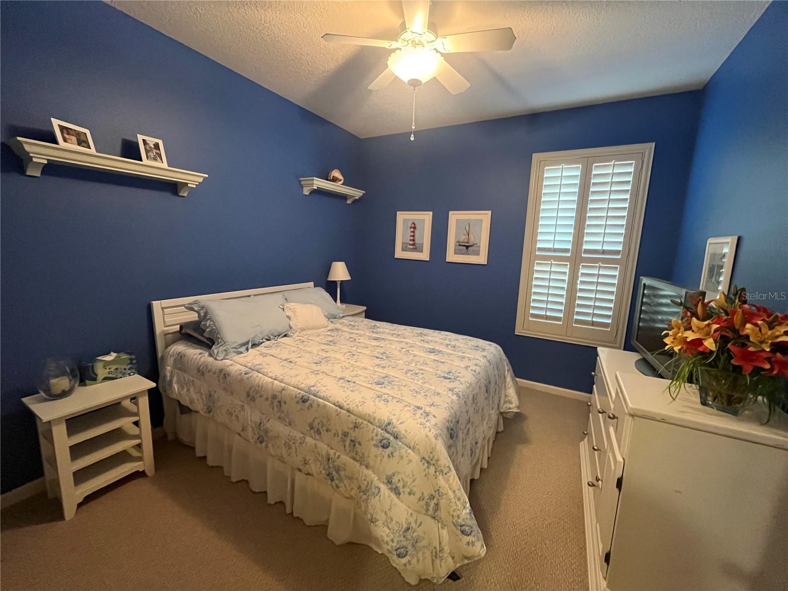 Image 11 of 14 For 402 Victoria Hills Drive