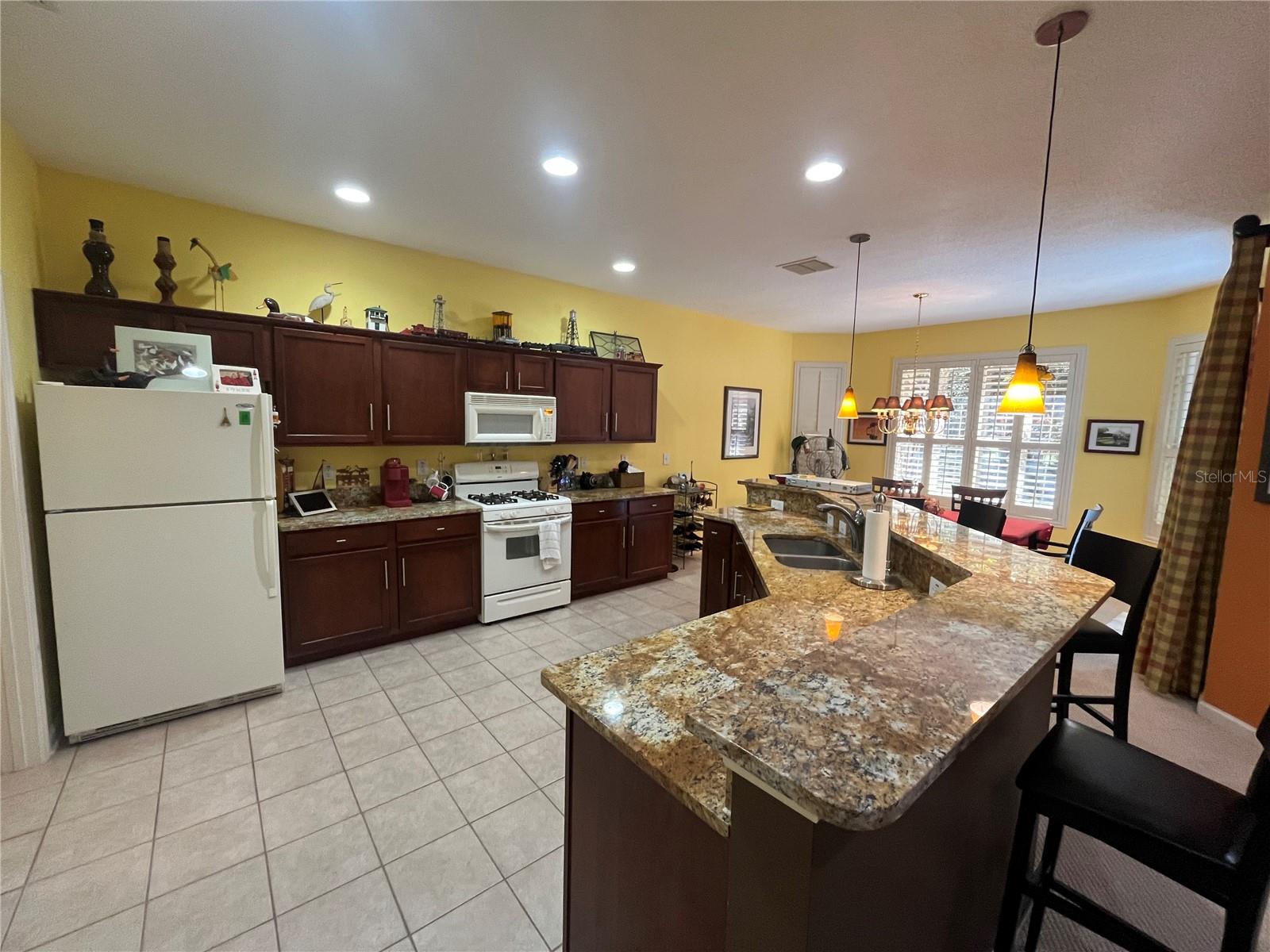 Image 6 of 14 For 402 Victoria Hills Drive