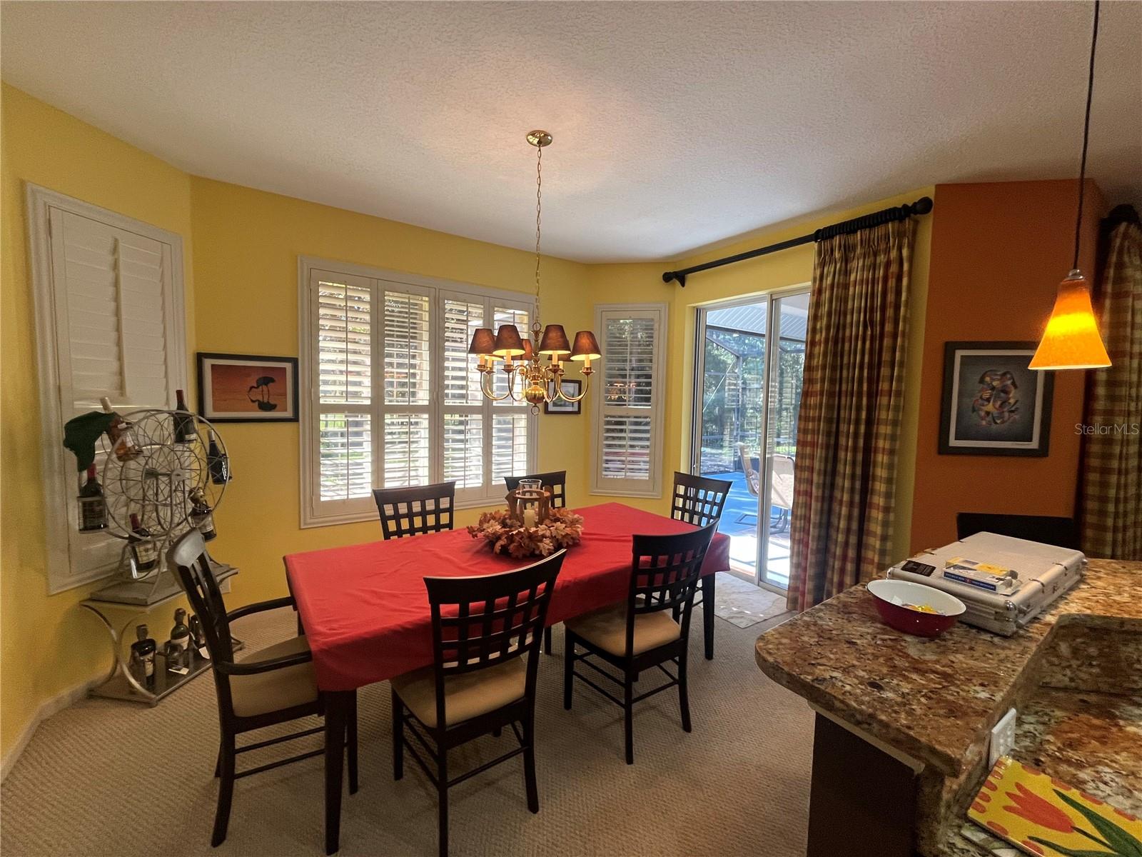 Image 7 of 14 For 402 Victoria Hills Drive