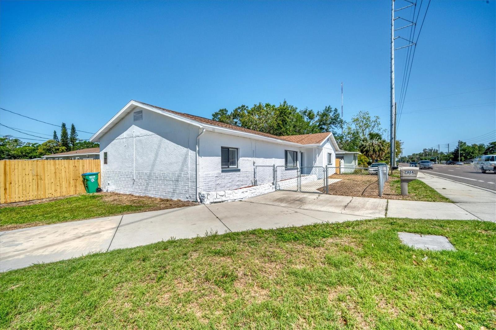 Image 12 of 30 For 7824 Starkey Road