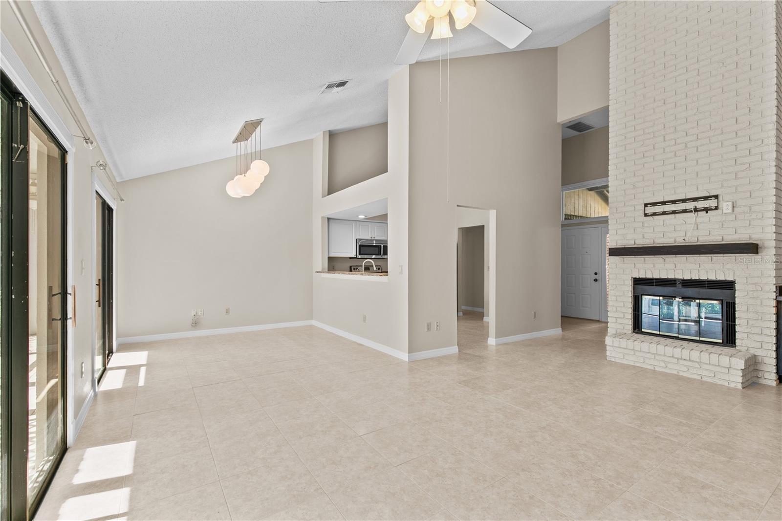 Image 11 of 24 For 111 Feather Edge Loop 4b