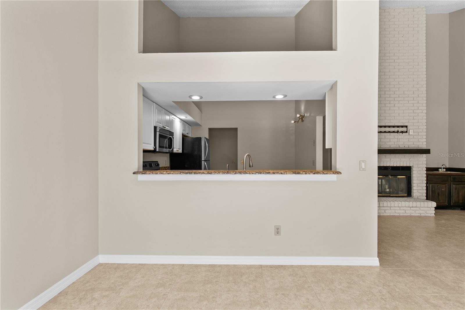 Image 6 of 24 For 111 Feather Edge Loop 4b