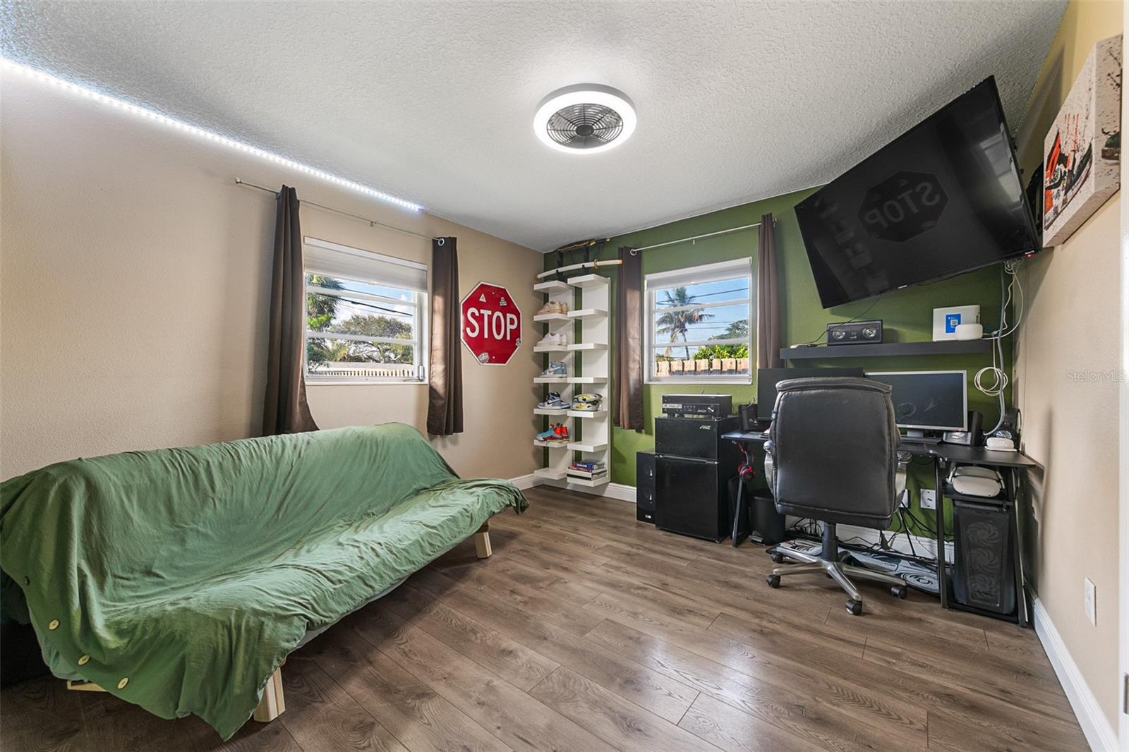 Image 24 of 40 For 1114 Seminole Drive