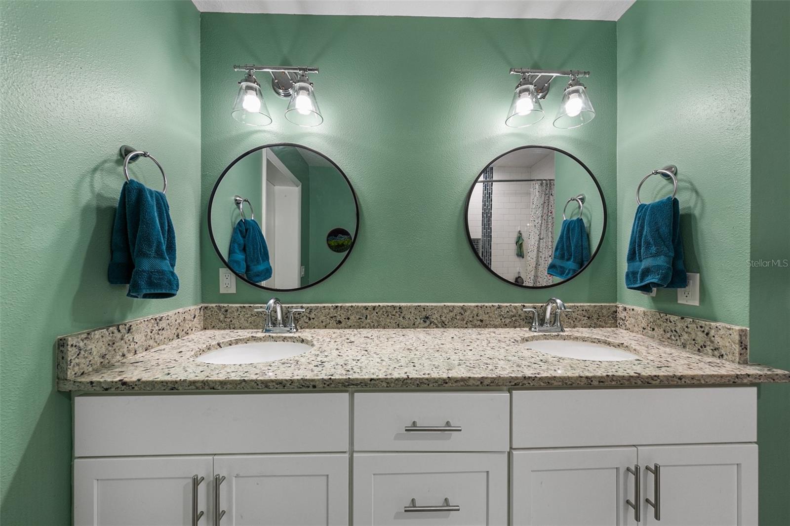 Image 28 of 40 For 1114 Seminole Drive