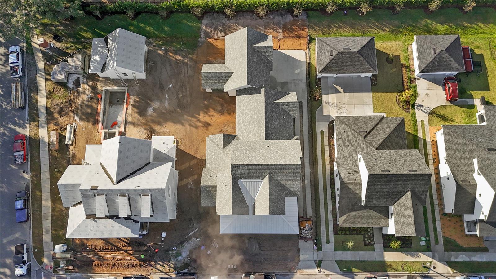 Image 2 of 95 For 1096 Riverway Drive