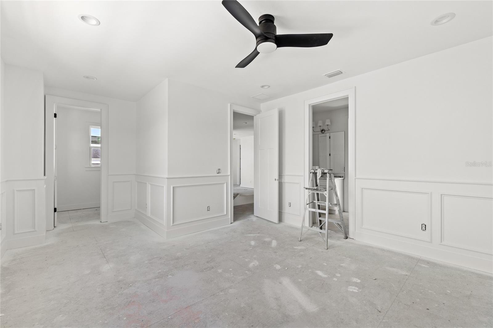 Image 35 of 95 For 1096 Riverway Drive