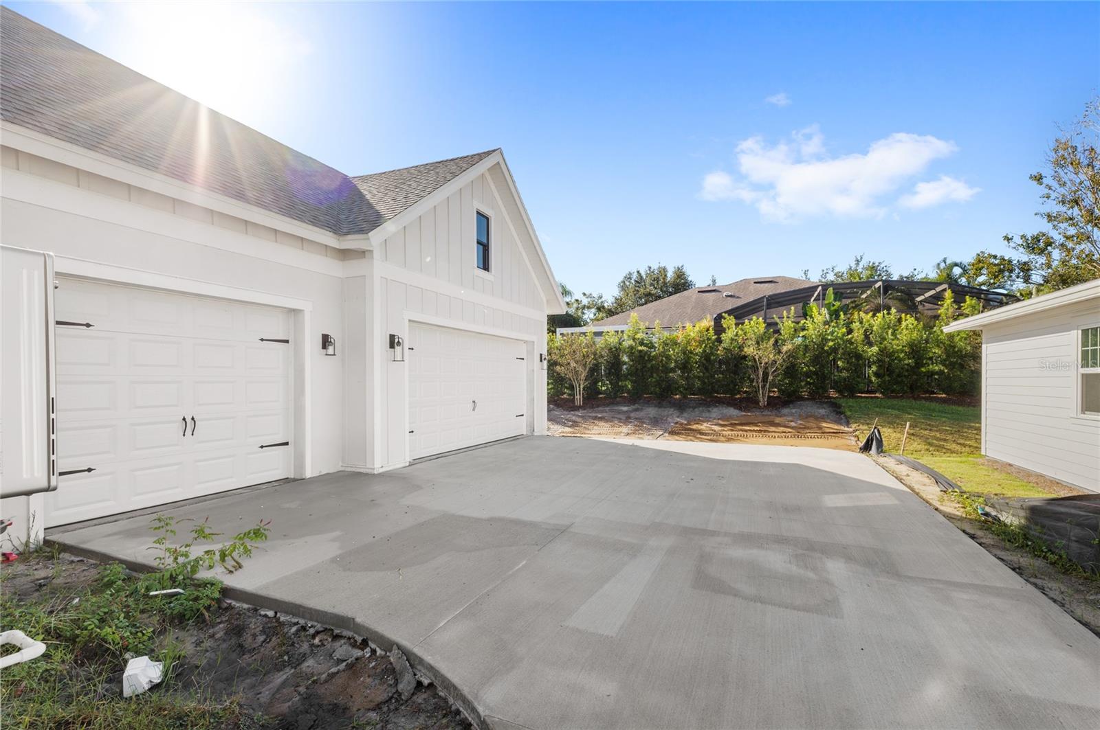 Image 44 of 95 For 1096 Riverway Drive