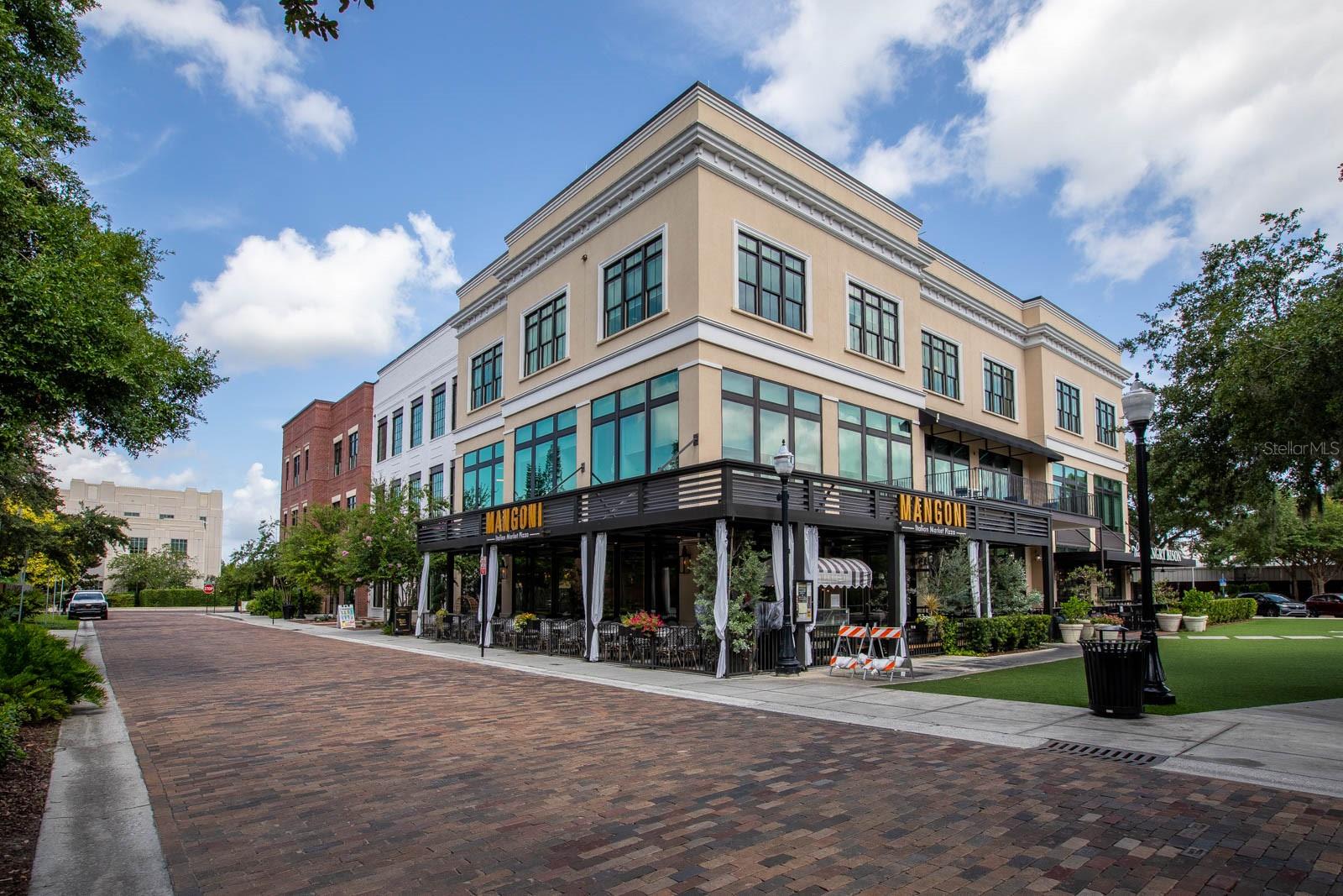 Image 82 of 95 For 1096 Riverway Drive