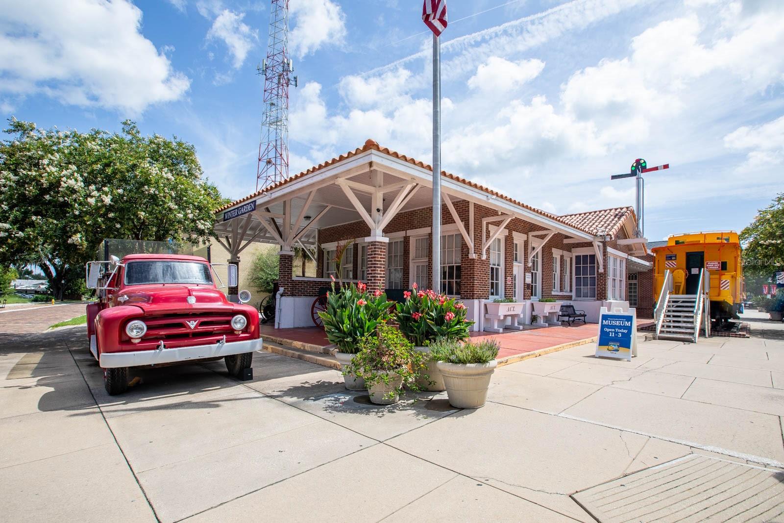 Image 90 of 95 For 1096 Riverway Drive