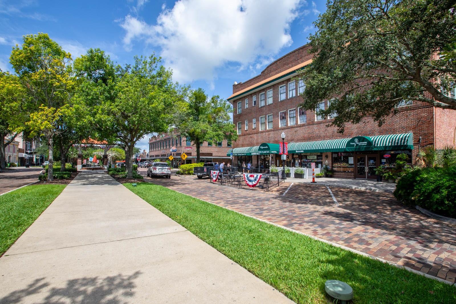 Image 93 of 95 For 1096 Riverway Drive
