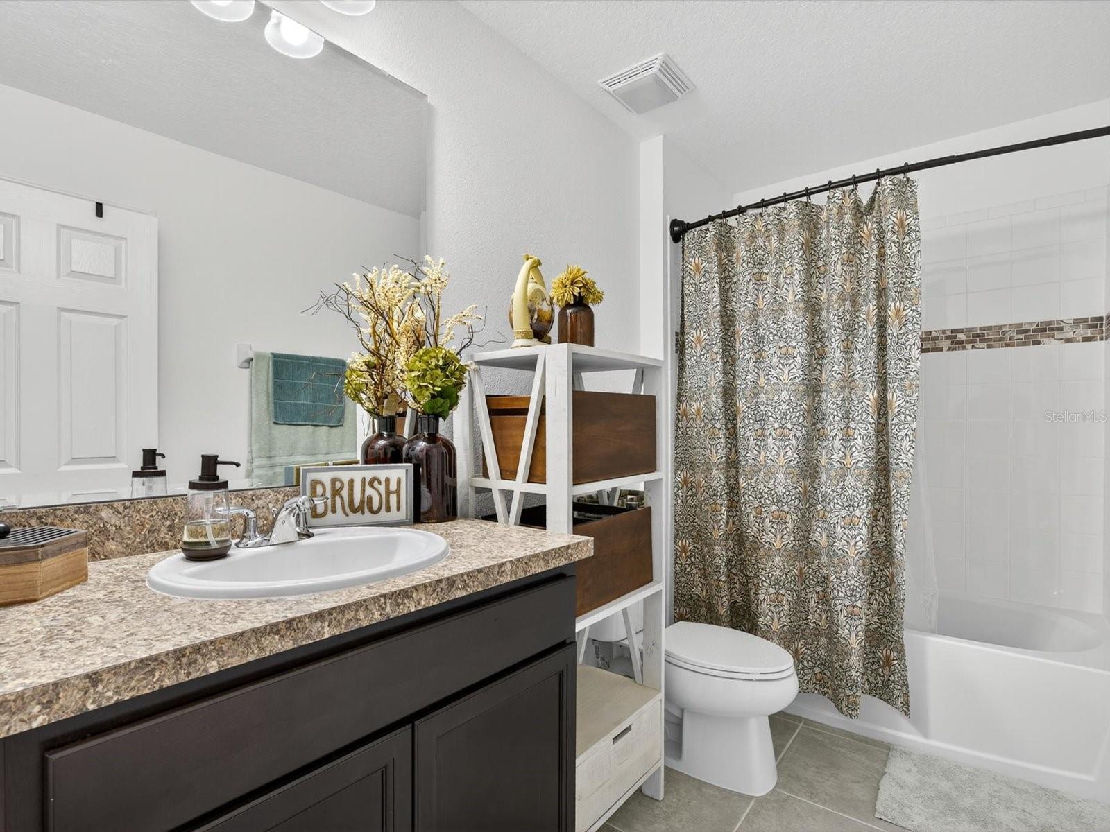 Image 20 of 31 For 439 Annabelle Way