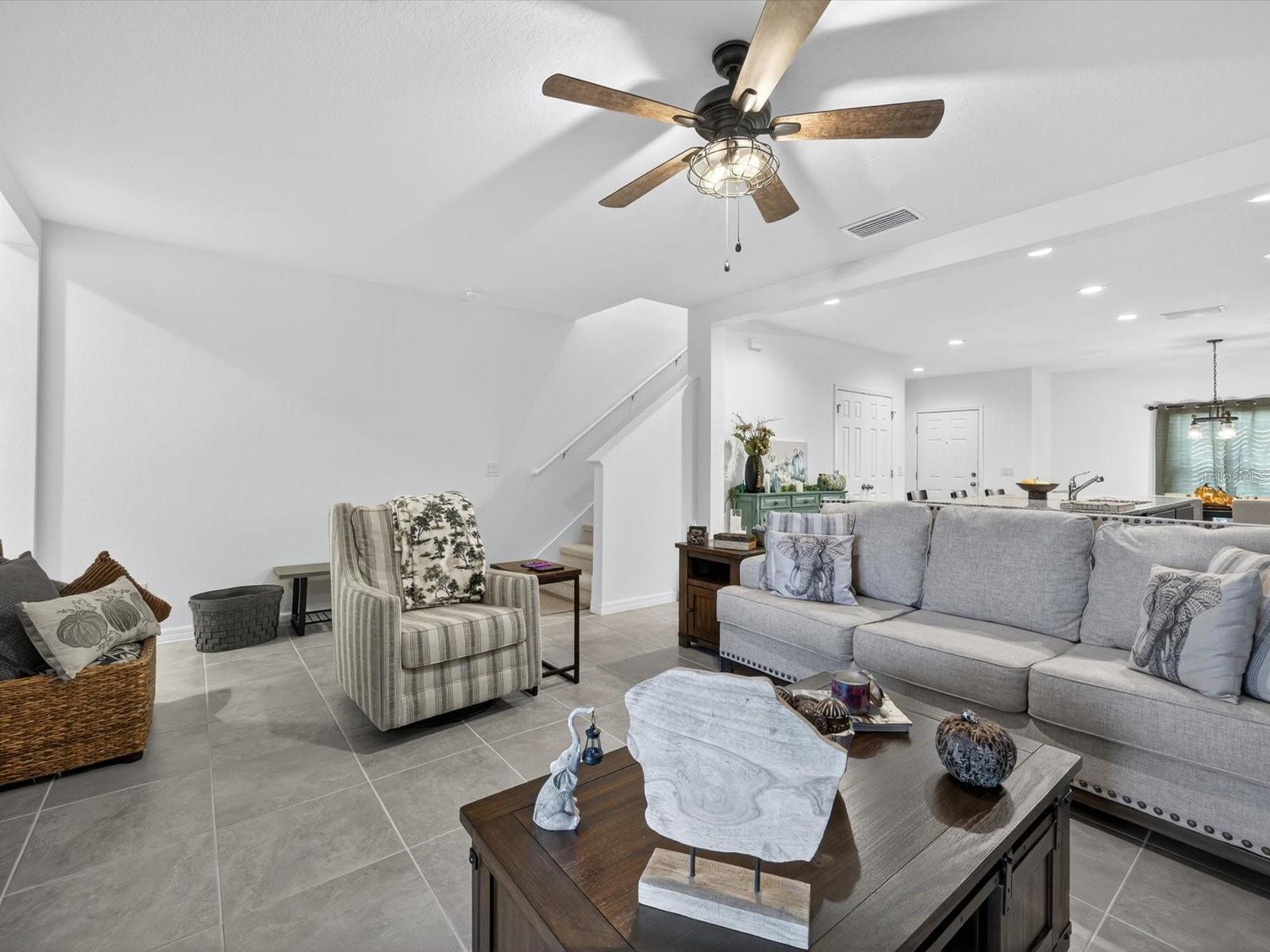 Image 7 of 31 For 439 Annabelle Way