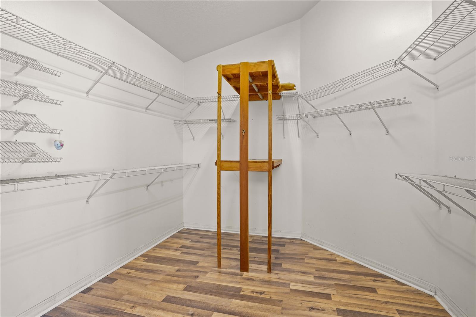 Image 23 of 41 For 2286 Lake Francis Drive