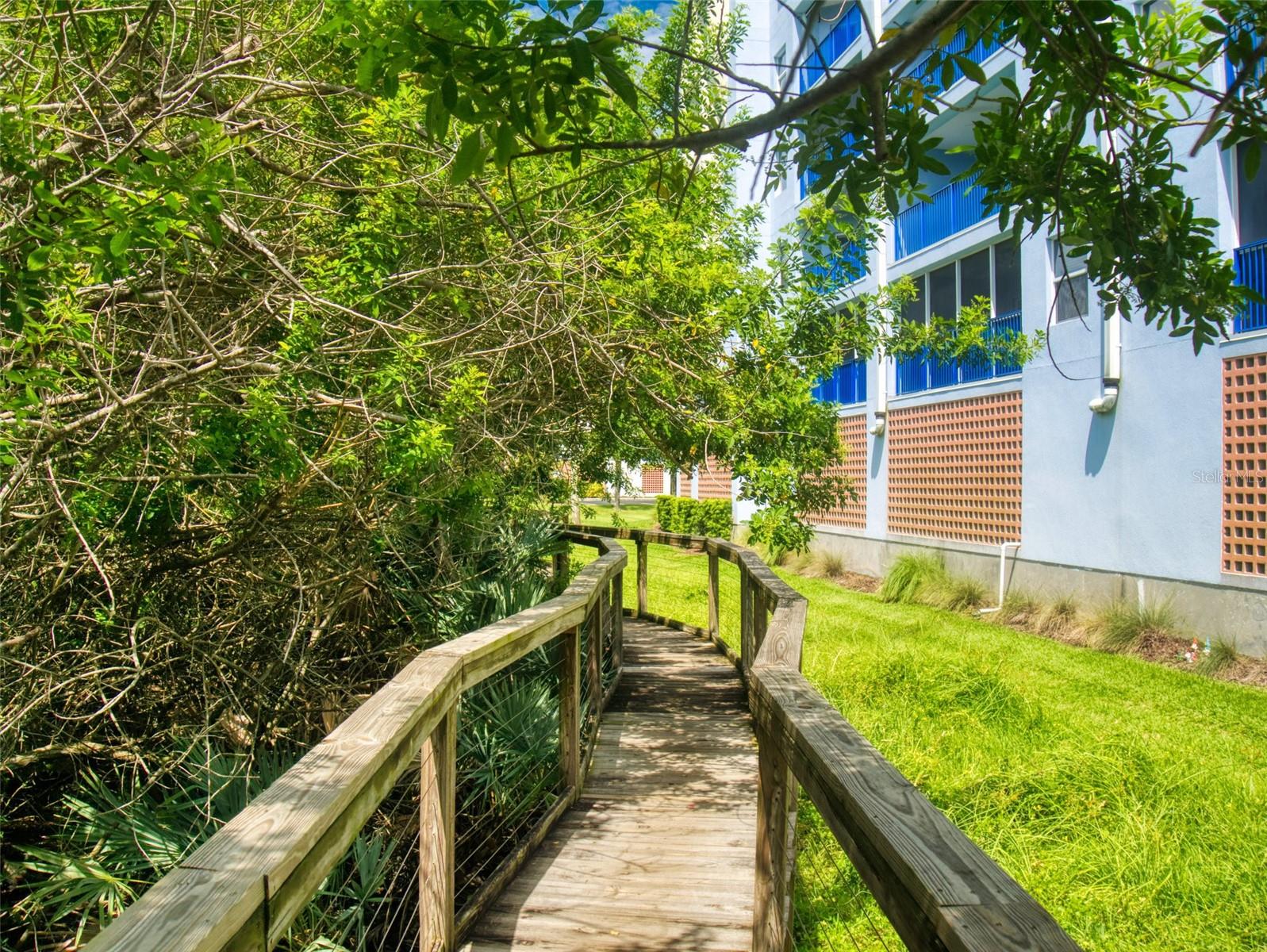 Image 26 of 52 For 5300 Atlantic Avenue 19-202