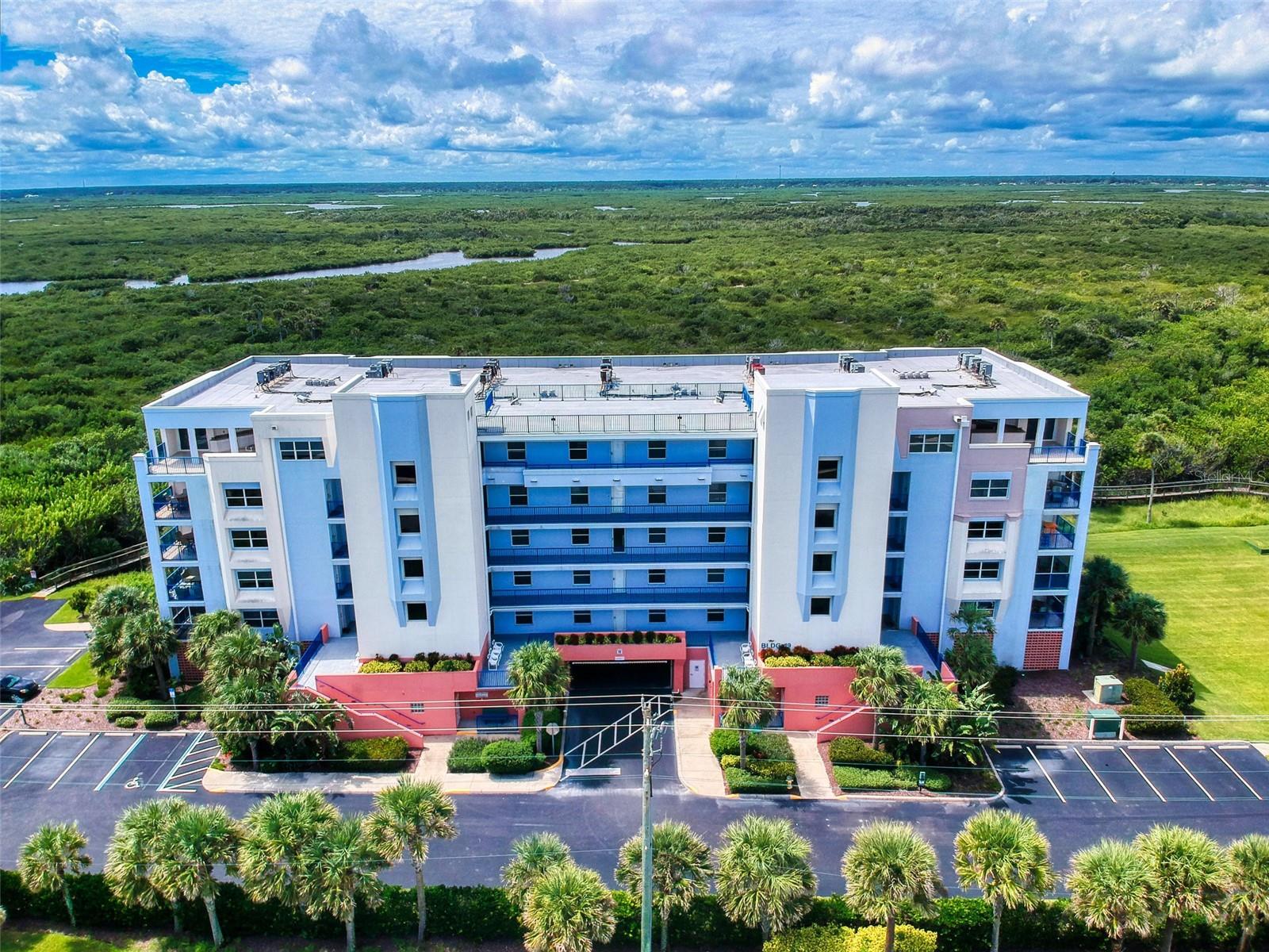 Image 4 of 52 For 5300 Atlantic Avenue 19-202