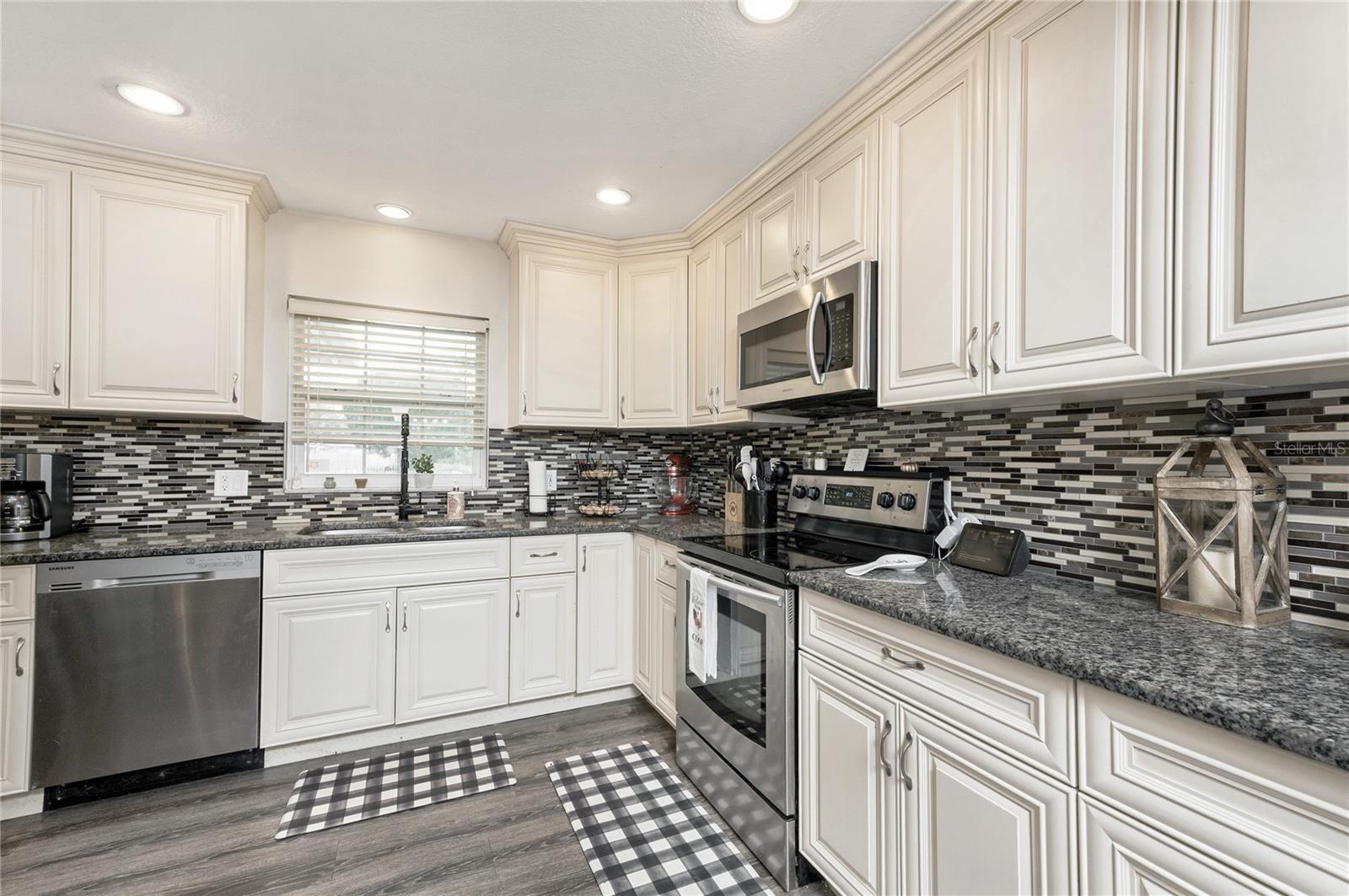 Image 6 of 41 For 73 Abrams Road