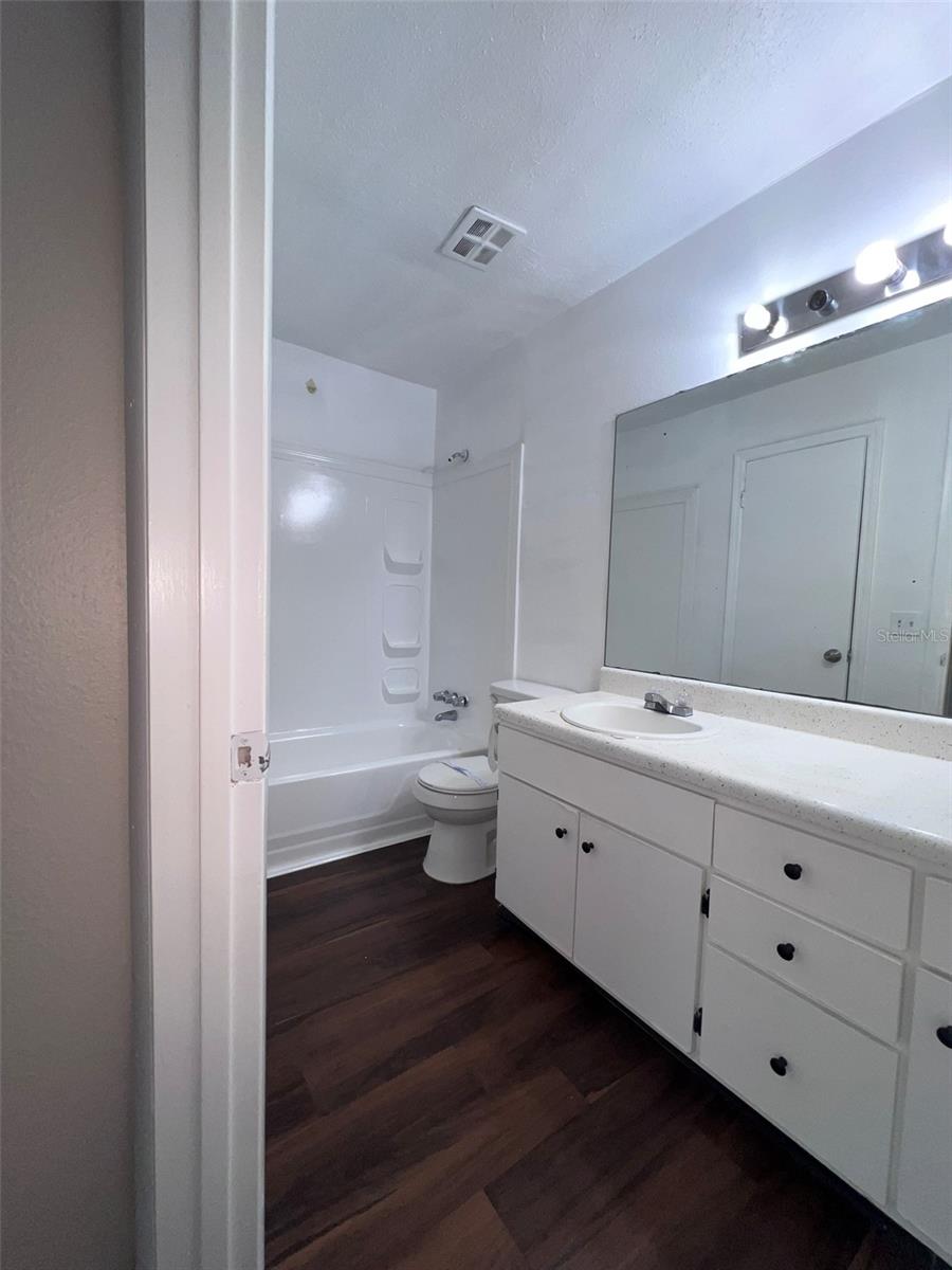 Image 9 of 11 For 325 Wymore Road 206