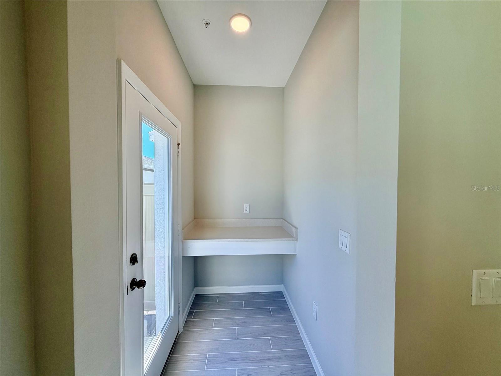 Image 10 of 32 For 579 Pothos Street