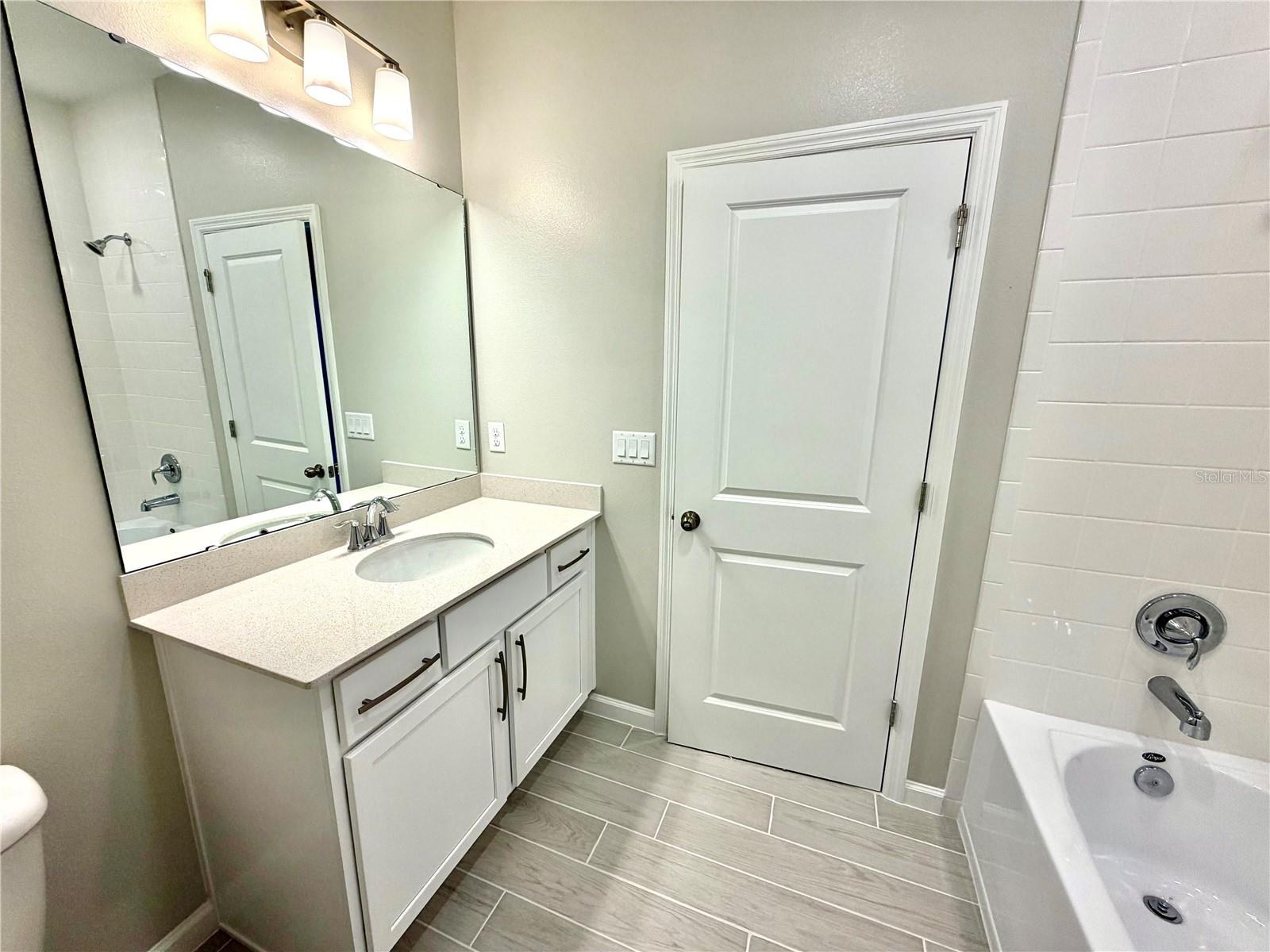 Image 22 of 32 For 579 Pothos Street