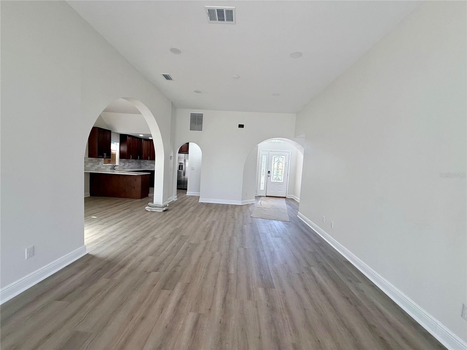 Listing photo id 10 for 1760 Stafford Springs Boulevard