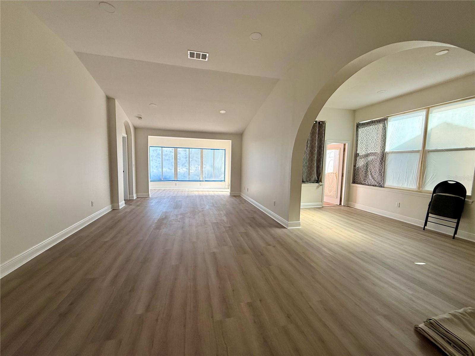 Listing photo id 11 for 1760 Stafford Springs Boulevard