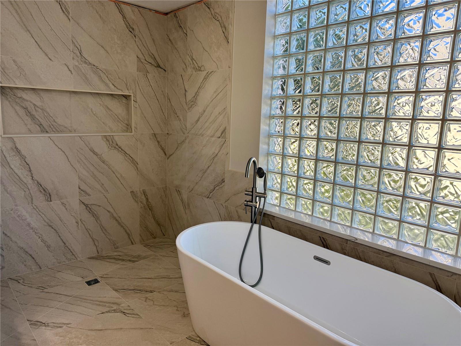 Listing photo id 15 for 1760 Stafford Springs Boulevard