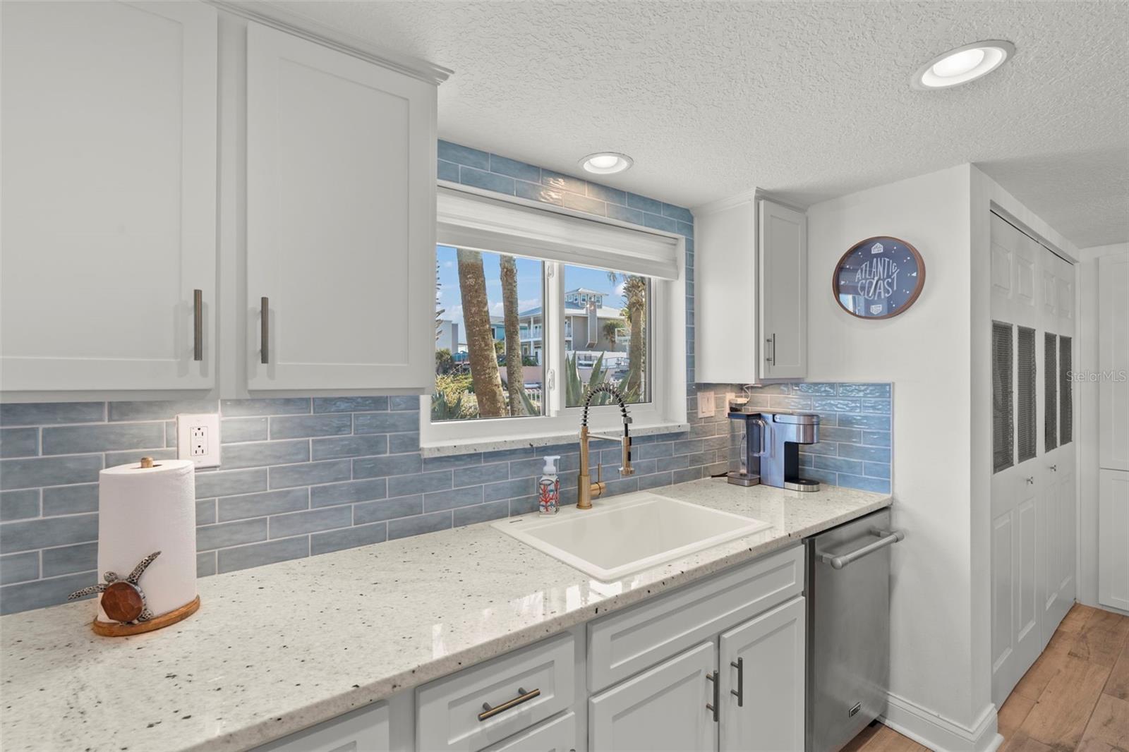 Image 17 of 46 For 2401 Atlantic Avenue E101