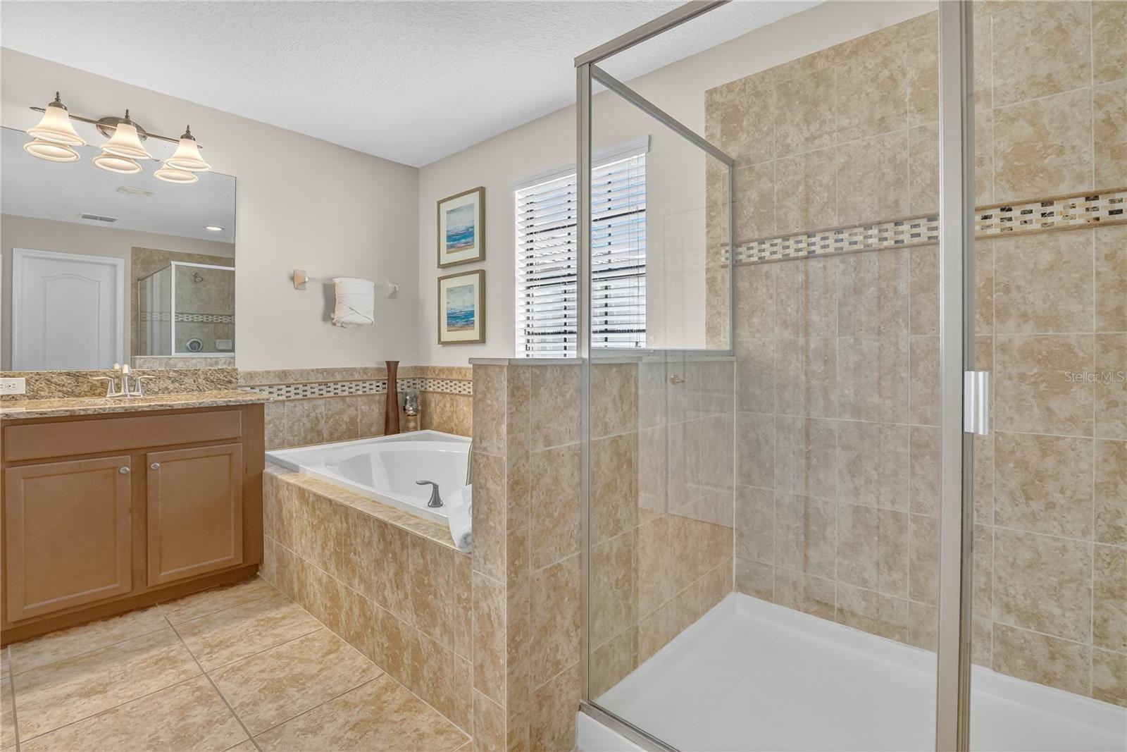 Image 24 of 46 For 1401 Moon Valley Drive