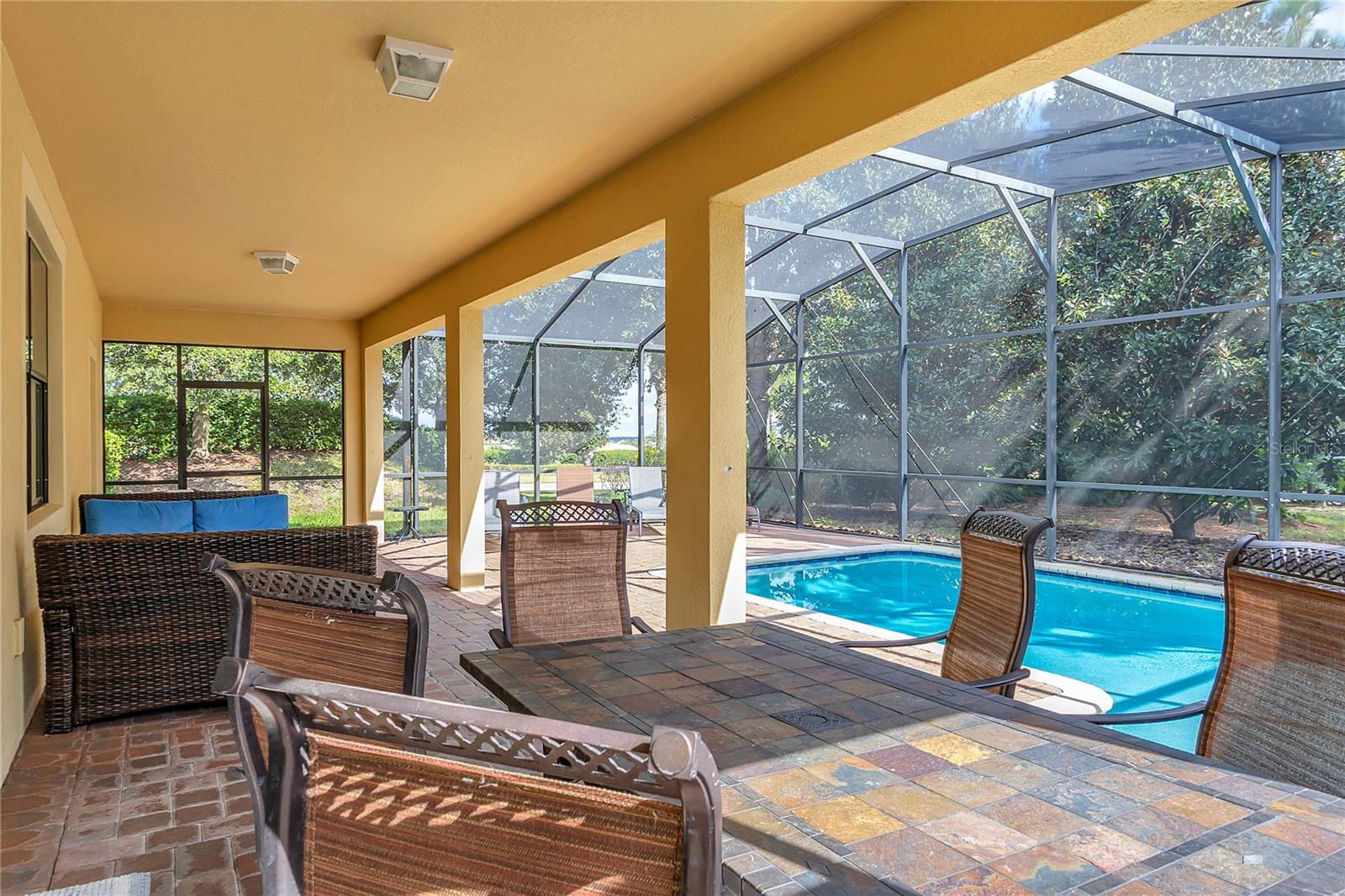 Image 33 of 46 For 1401 Moon Valley Drive