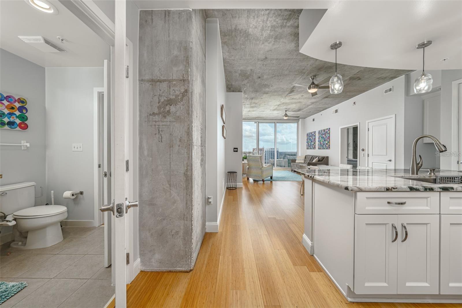 Image 5 of 31 For 155 Court Avenue 1305