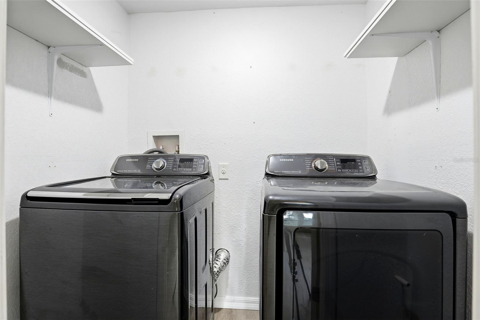 Image 24 of 36 For 1515 Elliott Street