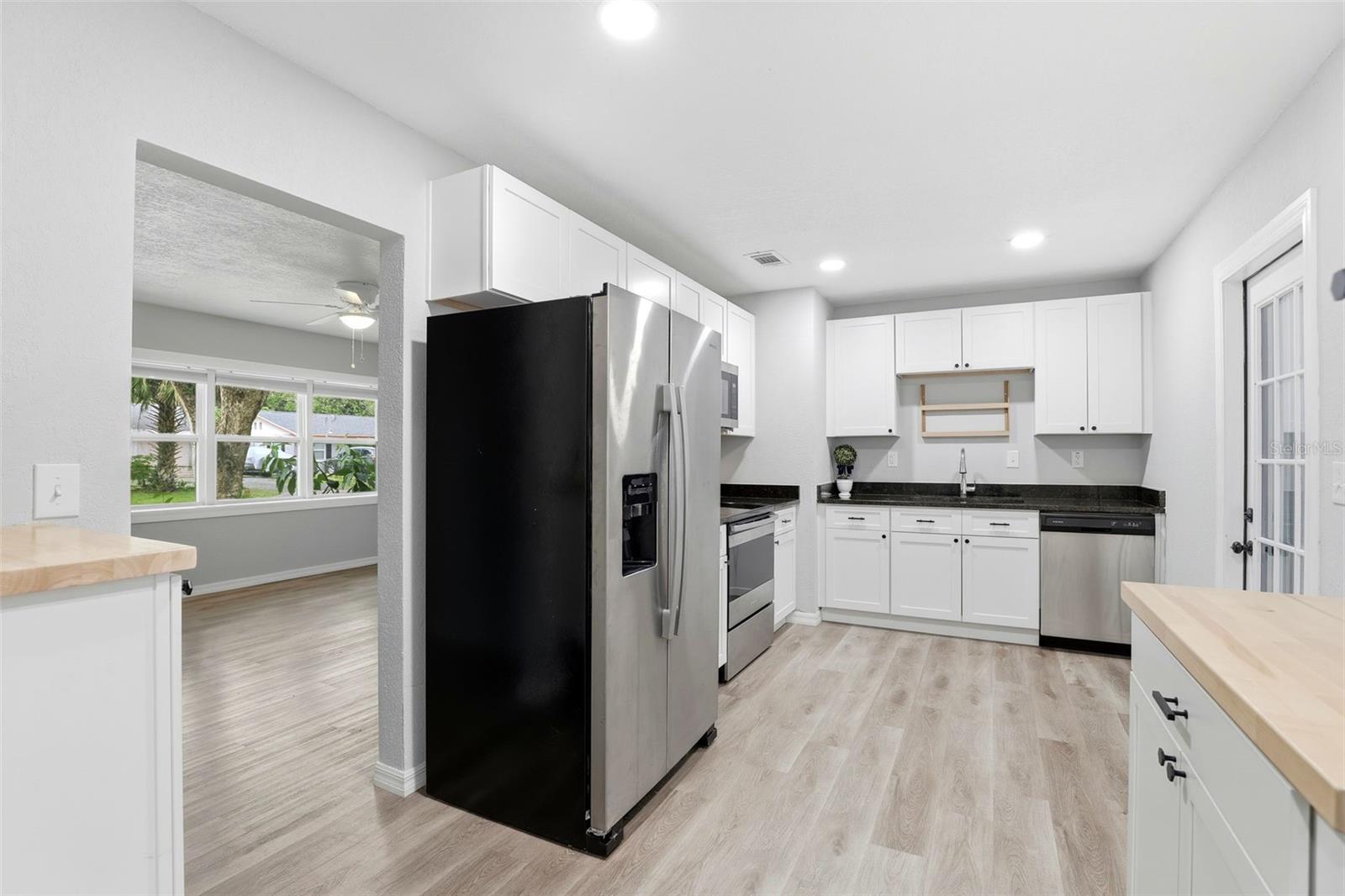 Image 8 of 36 For 1515 Elliott Street