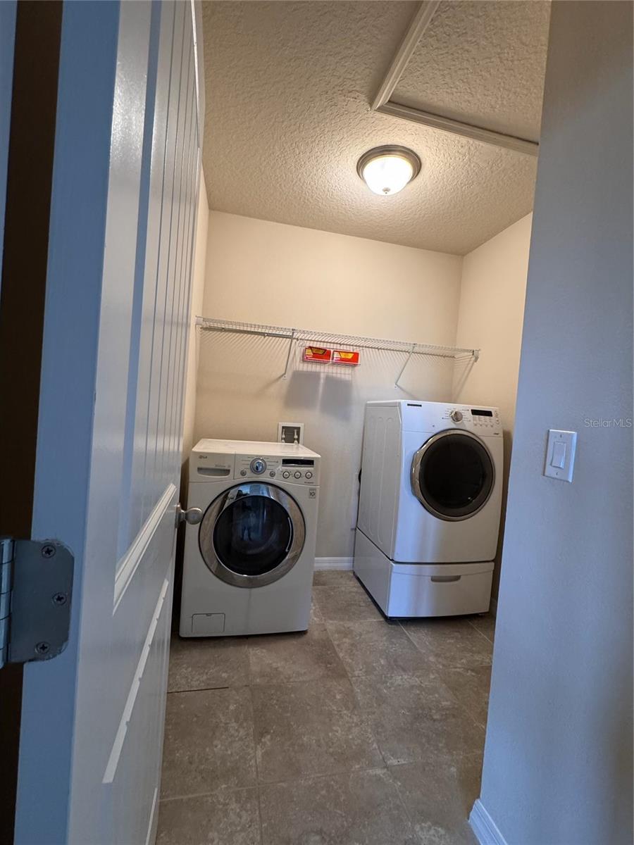 Image 14 of 34 For 10625 Atwater Bay Drive