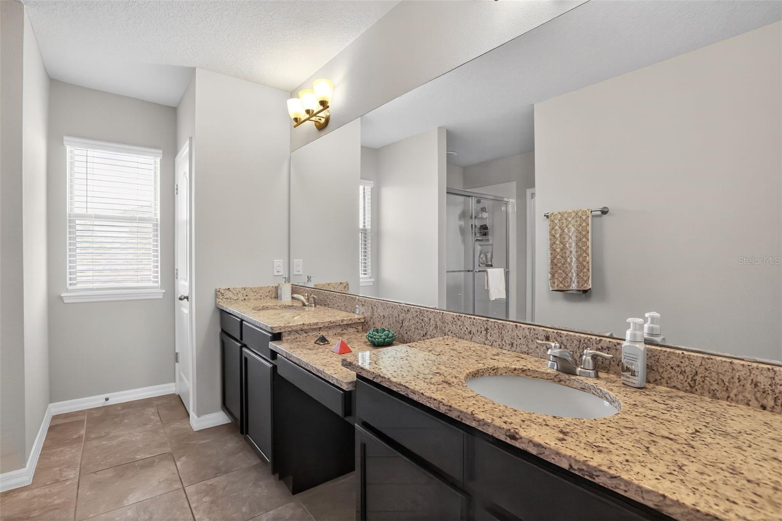 Image 19 of 34 For 10625 Atwater Bay Drive