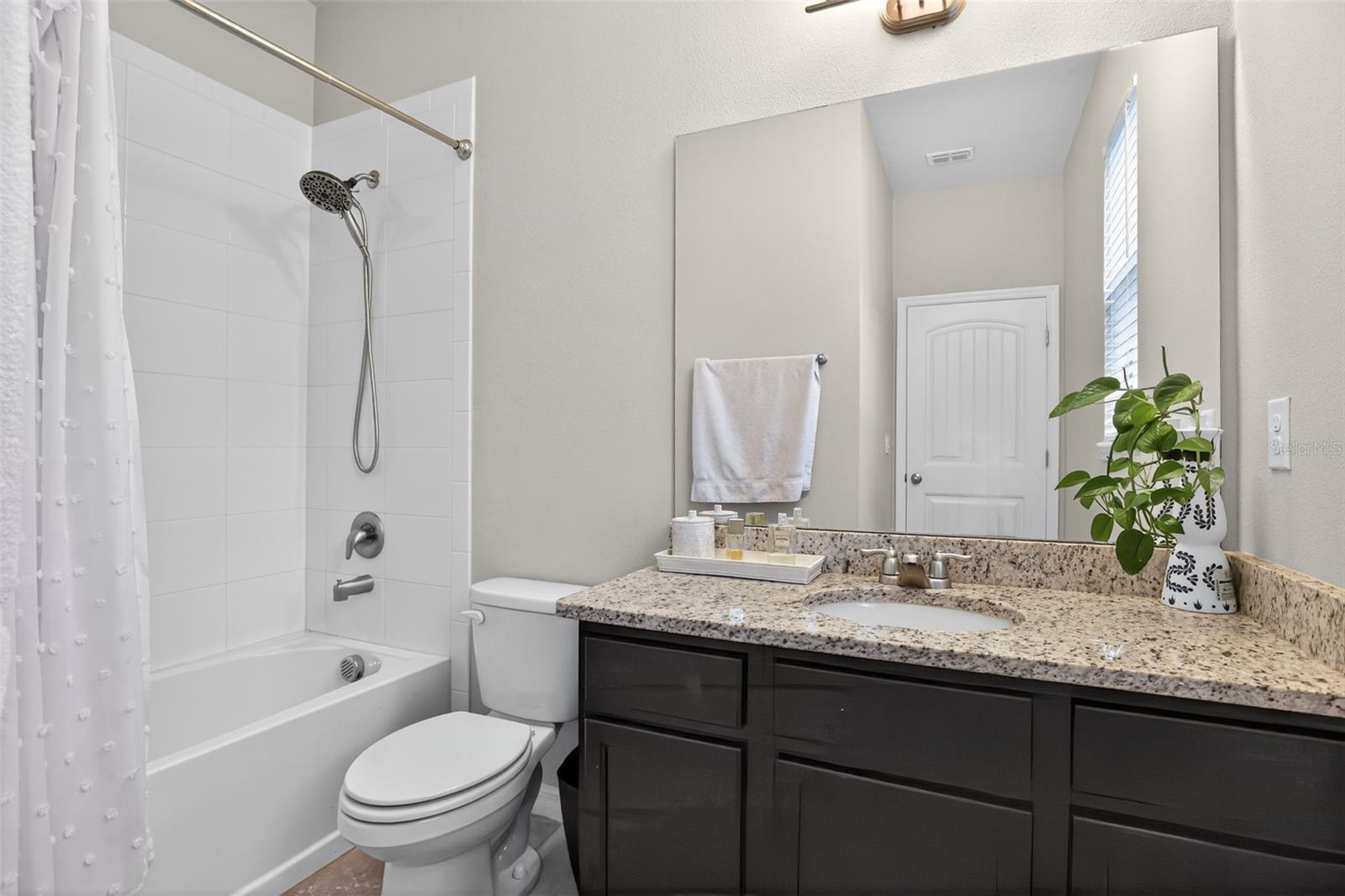 Image 22 of 34 For 10625 Atwater Bay Drive