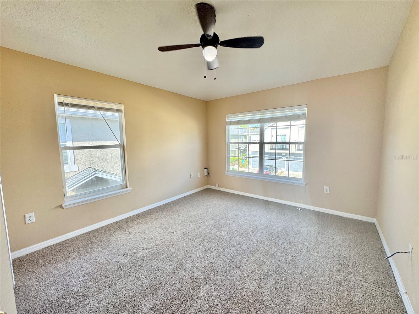 Image 11 of 17 For 6464 Goldenrod Road 32a