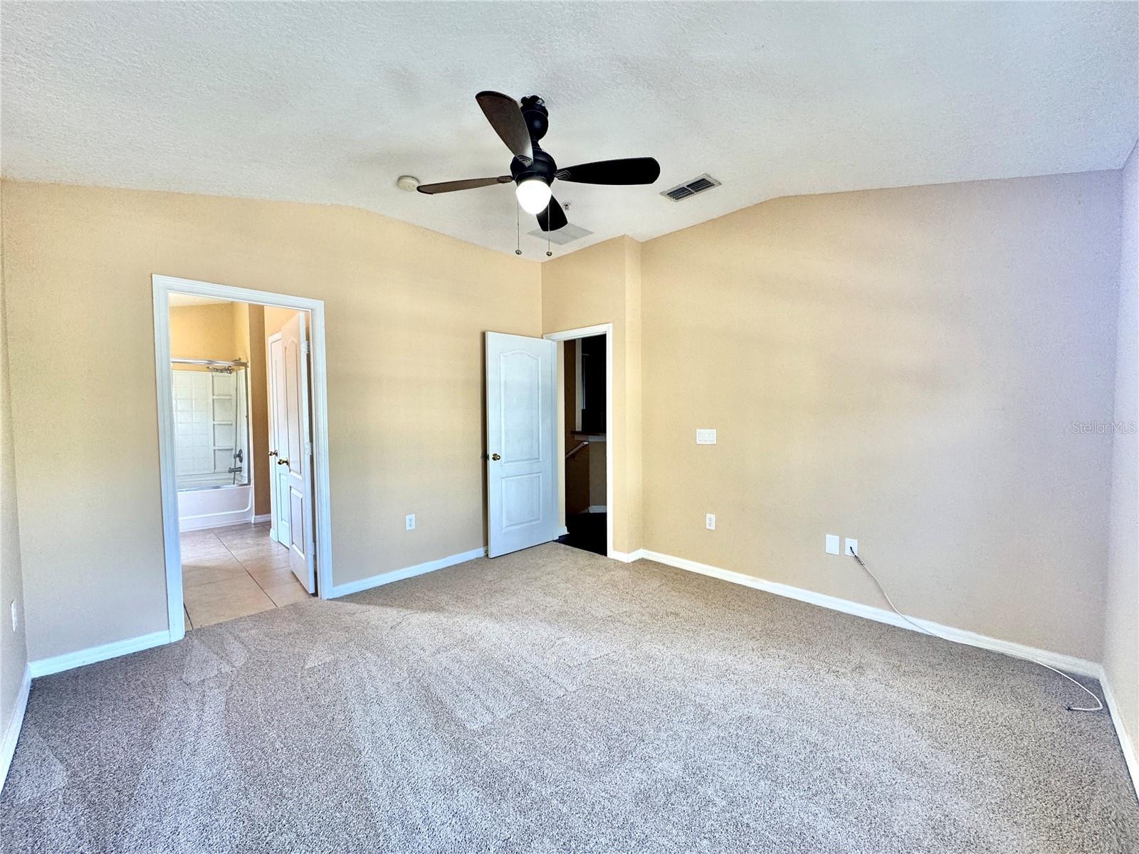 Image 9 of 17 For 6464 Goldenrod Road 32a