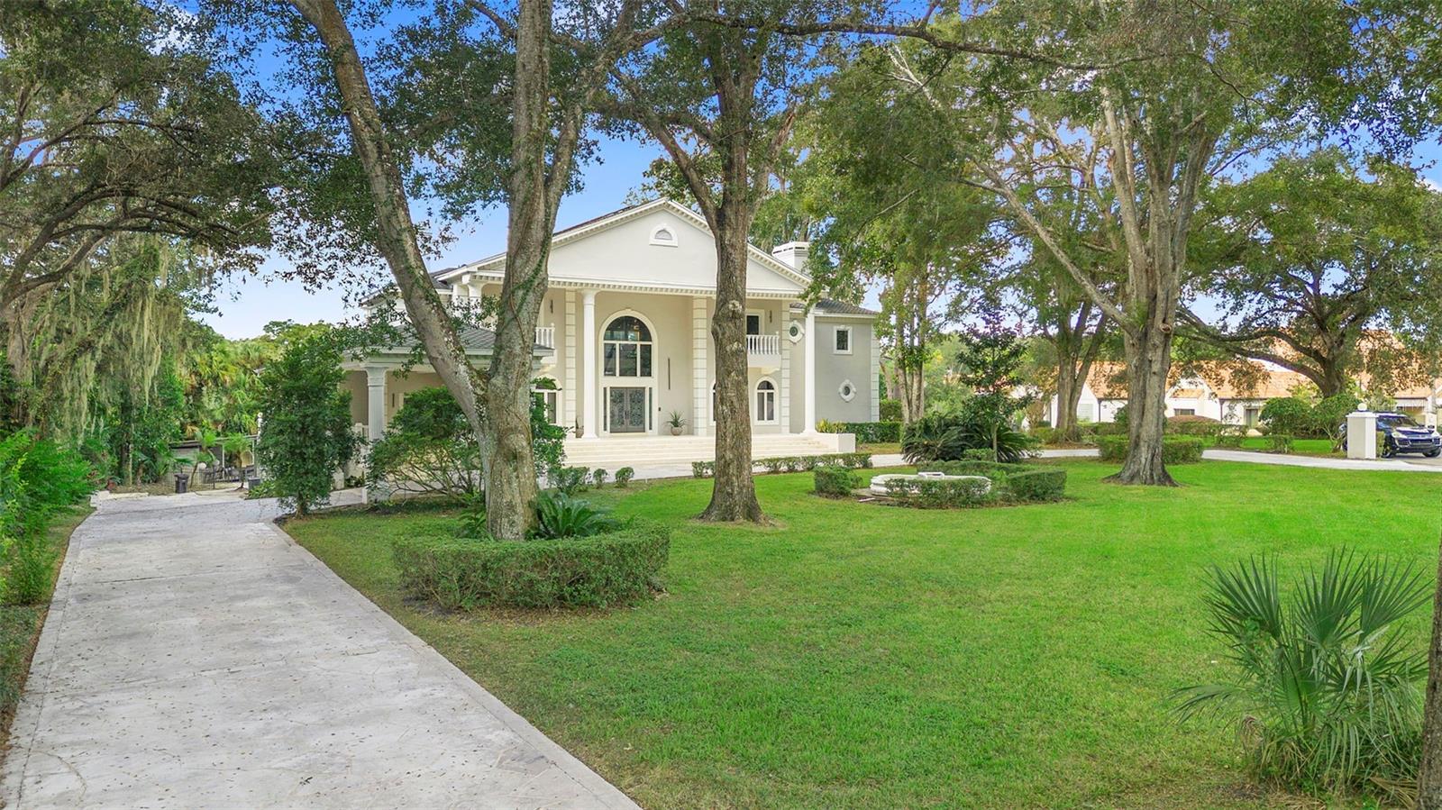 Listing photo id 19 for 1126 Brownshire Court