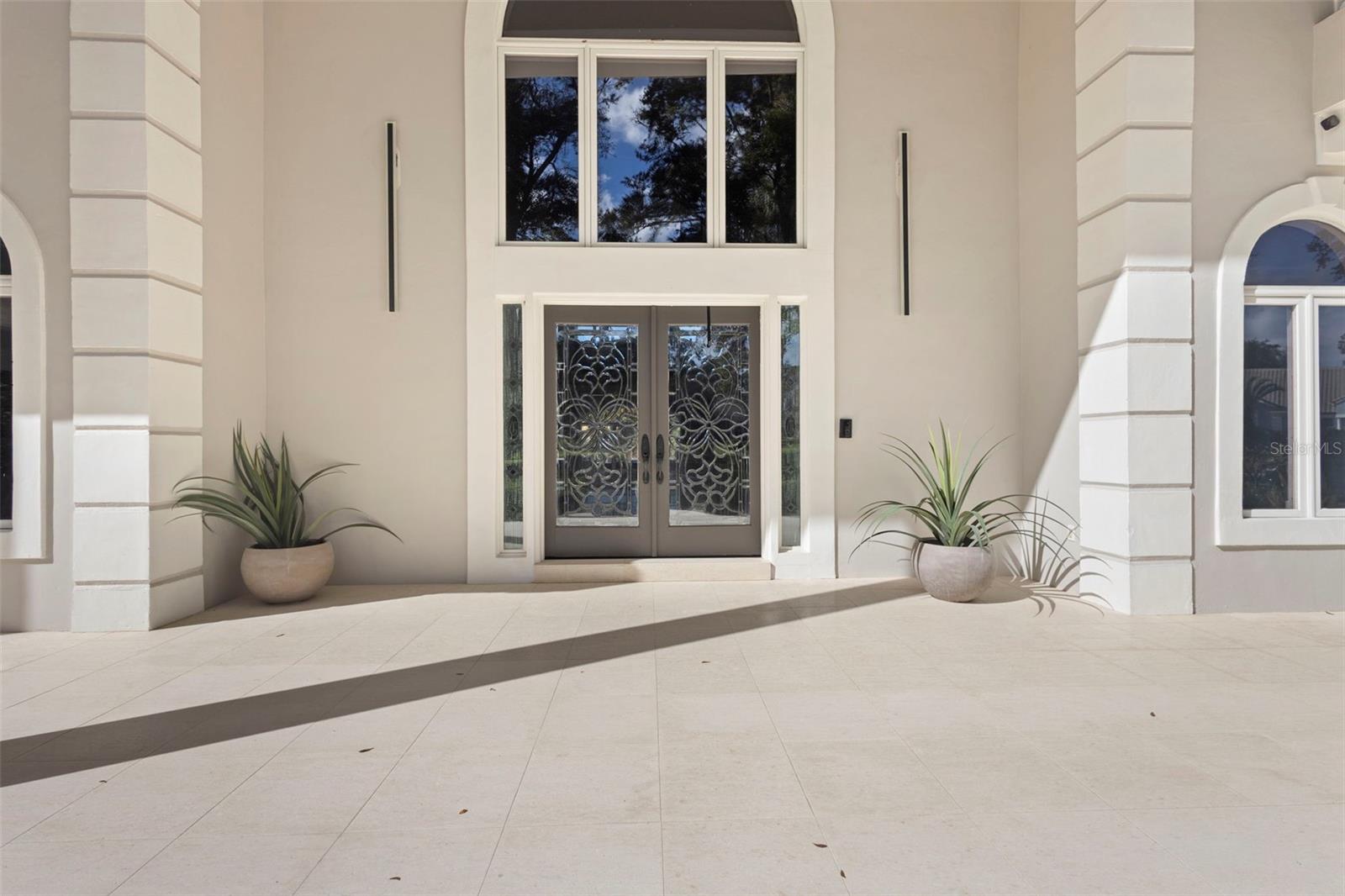 Listing photo id 22 for 1126 Brownshire Court