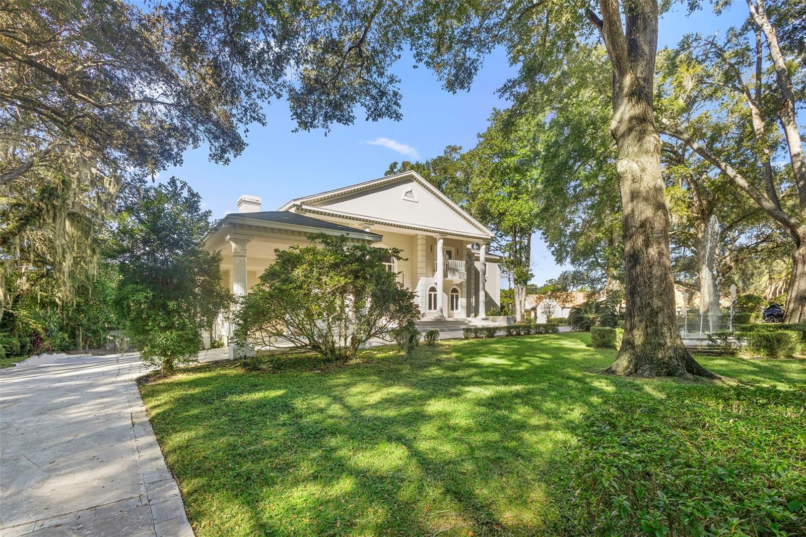 Listing photo id 27 for 1126 Brownshire Court